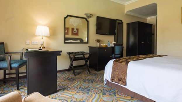 Sunbird Capital Hotel